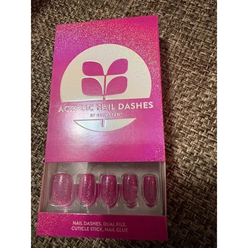New red aspen pink glitter nails